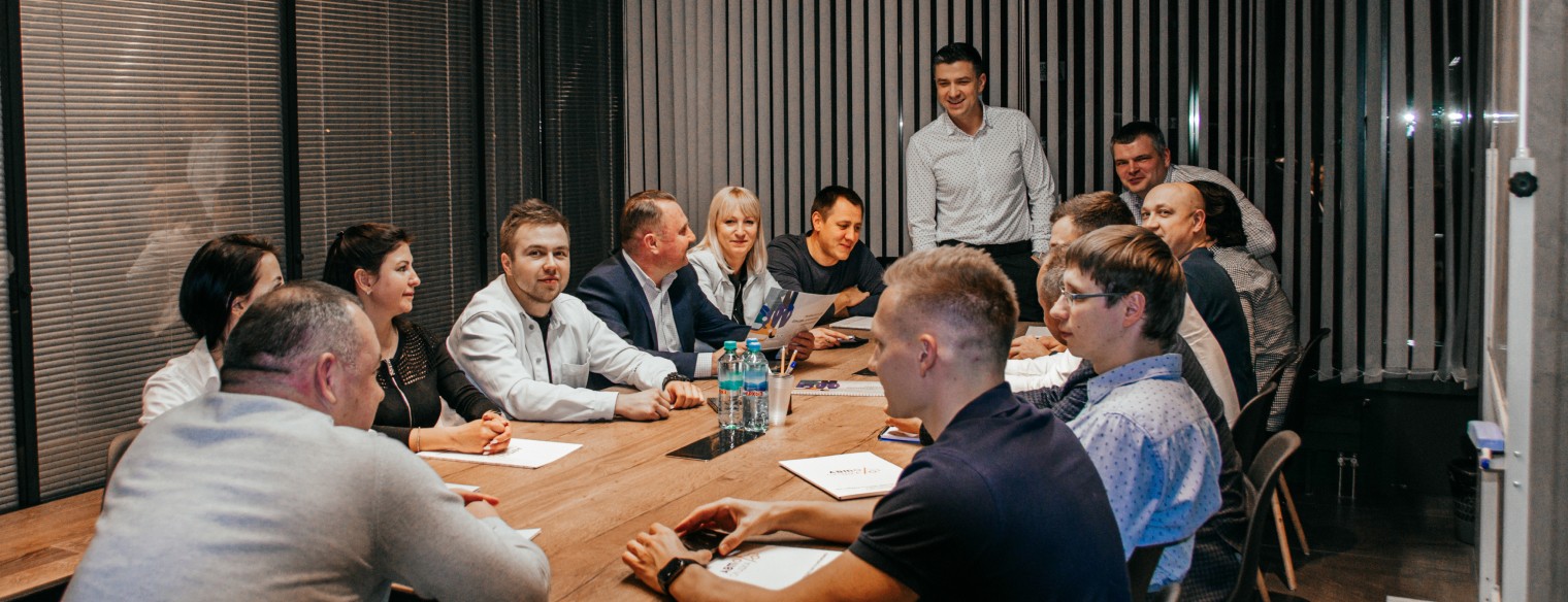 Партнерам и клиентам Партнерам и клиентам